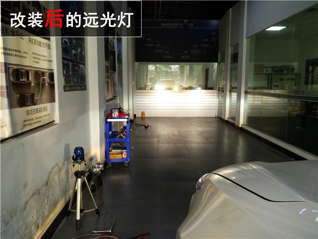 豐田RAV4車燈升級 Q5雙氙透鏡改裝 LED寶馬光導(dǎo)天使眼改裝——清風(fēng)車影燈改