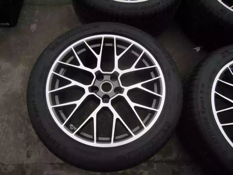 保時捷  Macan 鳥巢輪轂裝車！
