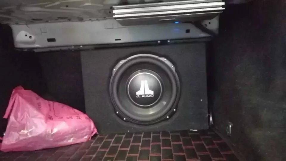 寶馬加裝JL低音炮