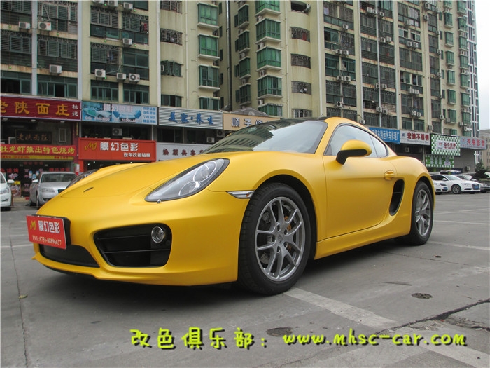 保時捷cayman全車貼膜改色施工韓國LG電光金屬黃