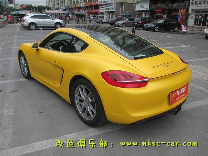 保時捷cayman全車貼膜改色施工韓國LG電光金屬黃