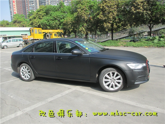 奧迪A6L全車貼膜改色施工比利時麥可貼亞光黑