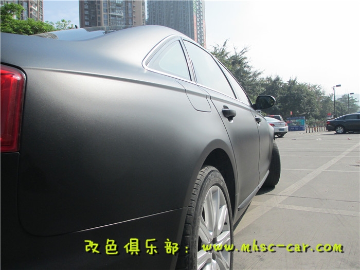 奧迪A6L全車貼膜改色施工比利時麥可貼亞光黑
