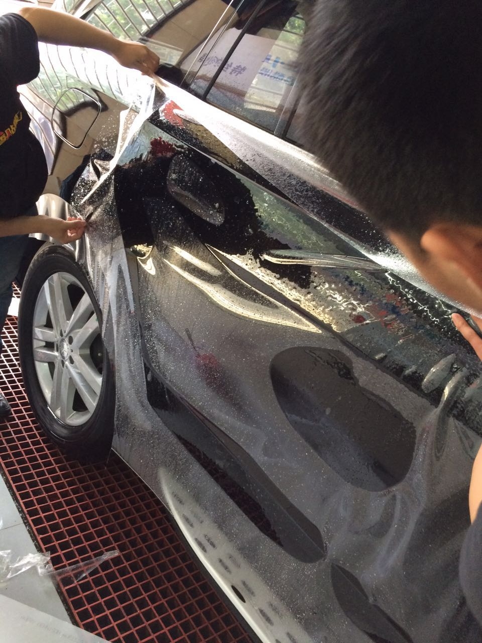 奔馳GL350全車車身透明保護膜施工效果圖 艾利/XPEL/CP/3m隱形車衣車漆透明保護膜有作用嗎？價格多少？傷不傷車漆？