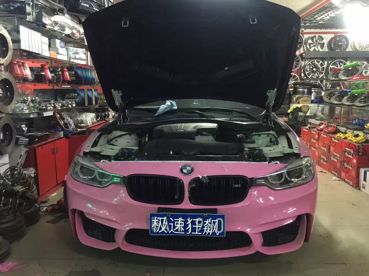 寶馬3系升級M3套件車身改色