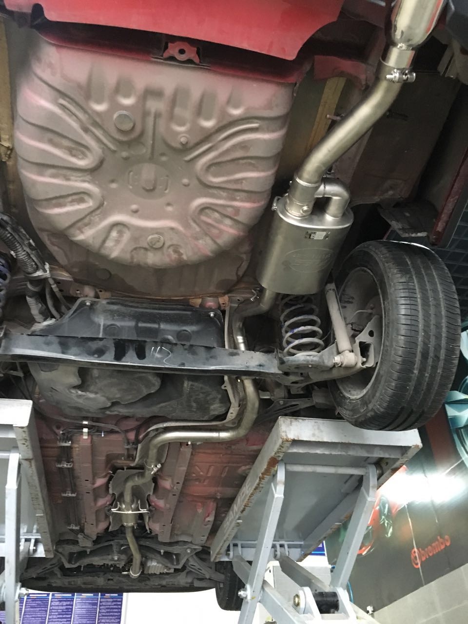 丰田威驰RES中尾段智能阀门排气、EDDY碳纤维进气