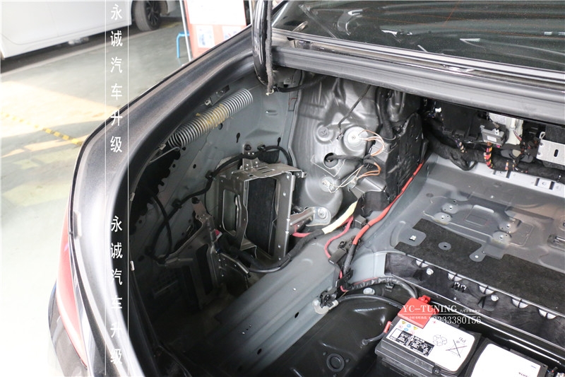 【永誠汽車】奔馳改裝實體店，石家莊奔馳S320L升級原廠電尾門