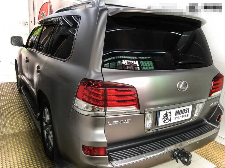 WOO特效電光金屬銅灰（雷克薩斯LX570車身改色貼膜案例）
