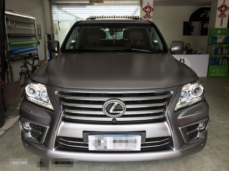 WOO特效電光金屬銅灰（雷克薩斯LX570車身改色貼膜案例）