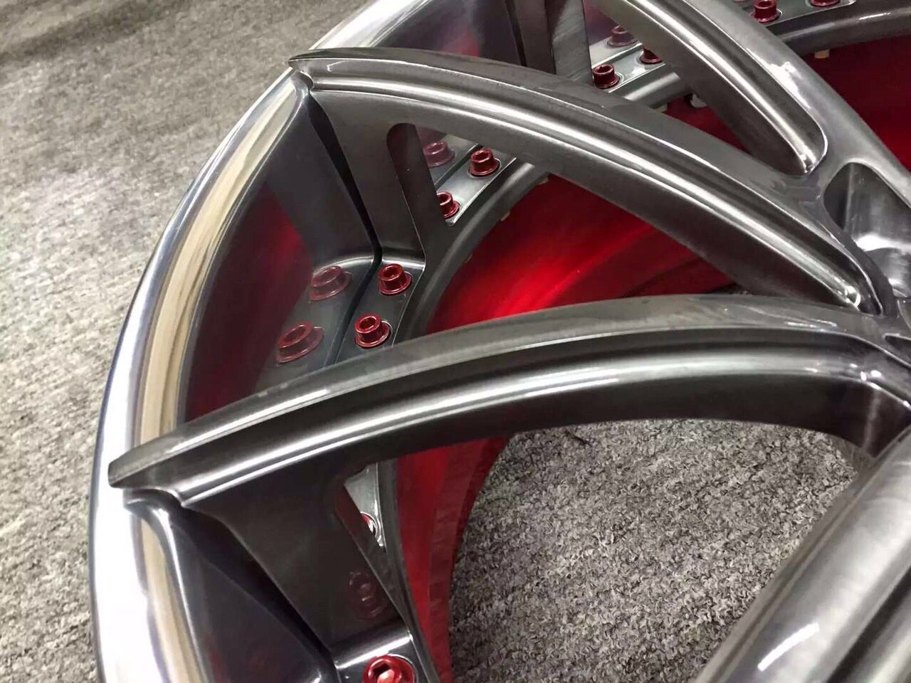 Facewheels FWD320， 20寸F-Type完美數(shù)據(jù)