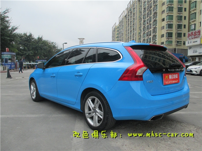 沃爾沃V60全車貼膜改色施工法國(guó)hexis冰激凌藍(lán)