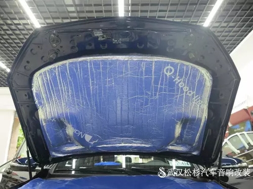 武漢松杉汽車音響改裝店頂級奔馳GLC260全車汽車隔音