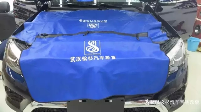 武漢松杉汽車音響改裝店頂級奔馳GLC260全車汽車隔音