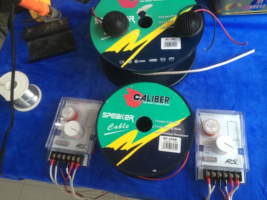 寶馬525Li音響改裝德國(guó)RS音符喇叭+中道隔音【音箱】－南寧途悅汽車音響