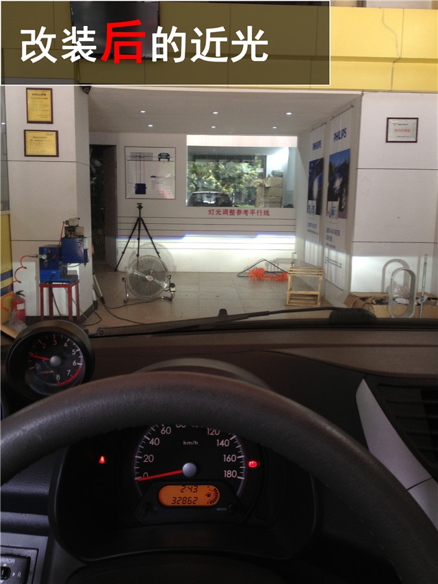 鈴木奧拓車燈升級(jí) Q5雙氙透鏡 LED寶馬光導(dǎo)天使眼改裝——清風(fēng)車影燈改