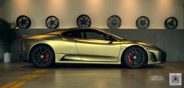 法拉利F430車身改色貼膜星光金槍灰+剪刀拉花（圖）