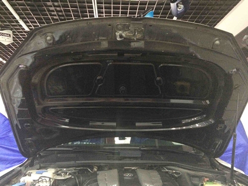 【武漢松杉汽車音響改裝店】大眾途銳升級俄羅斯STP航空系列全車汽車隔音