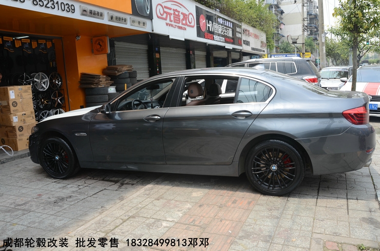 寶馬523 升級(jí)18寸輪轂  原裝M款式 半亞黑輪轂