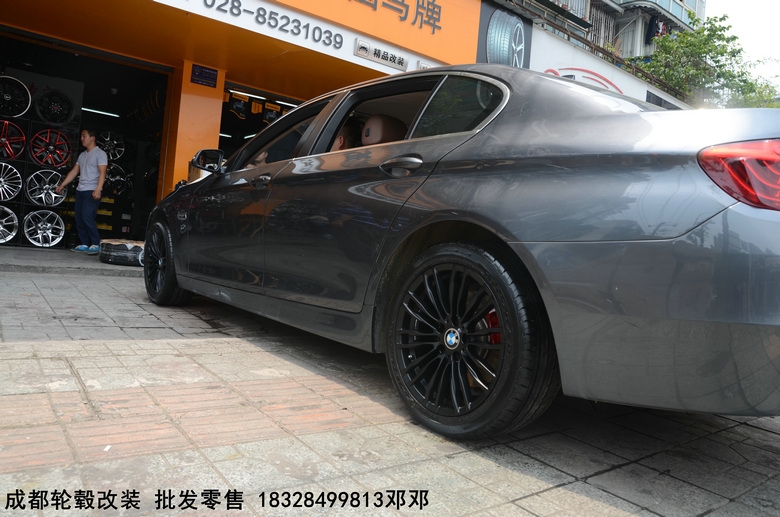 寶馬523 升級(jí)18寸輪轂  原裝M款式 半亞黑輪轂