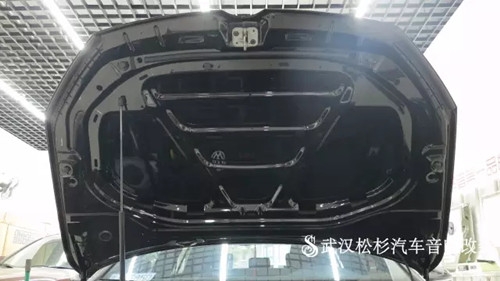 【武漢松杉汽車音響】改裝升級大眾GTI引擎蓋汽車隔音+四輪翼子板汽車隔音