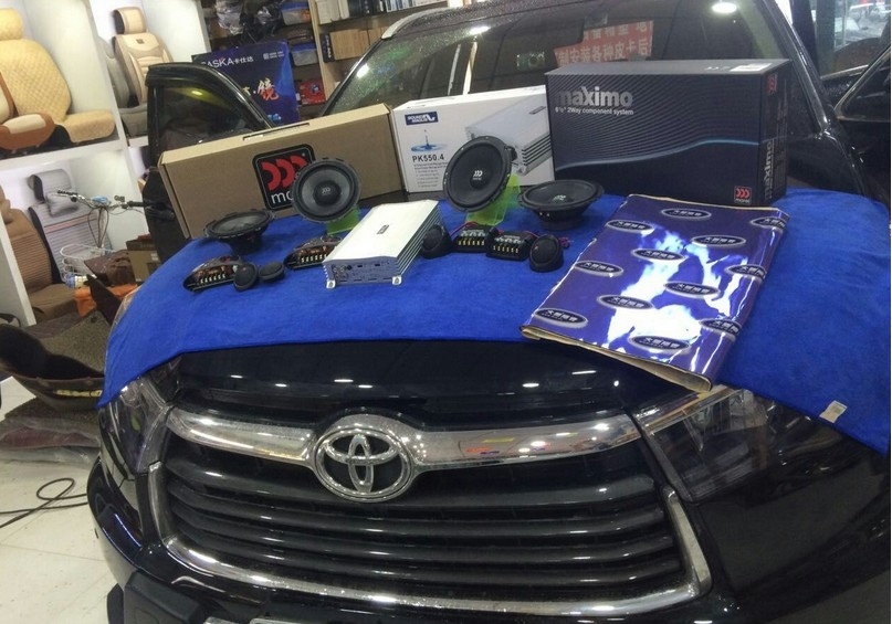 豐田漢蘭達(dá)改裝摩雷優(yōu)特聲602汽車音響