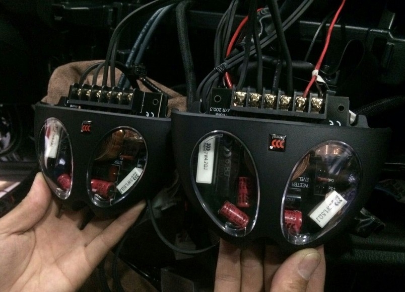 豐田漢蘭達(dá)改裝摩雷優(yōu)特聲602汽車音響