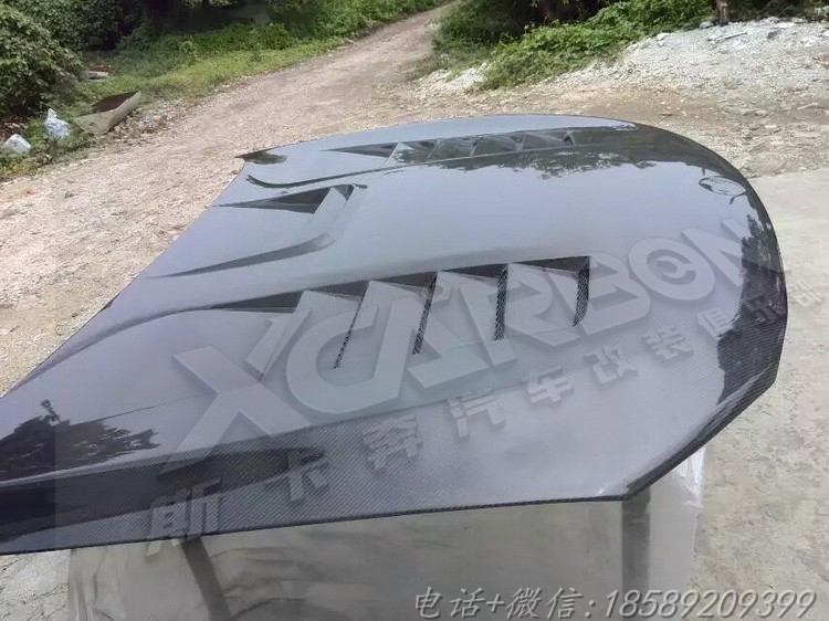 寶馬新款7系730 740 750 改裝碳纖維開(kāi)孔引擎蓋/F01 F02碳纖機(jī)蓋