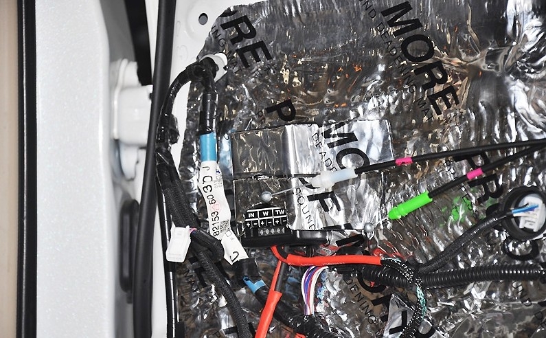 豐田霸道升級阿爾派148主機(jī)，意大利PHDCF6.1震撼獻(xiàn)聲