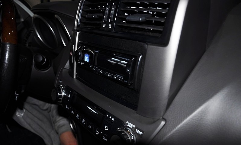 豐田霸道升級阿爾派148主機(jī)，意大利PHDCF6.1震撼獻(xiàn)聲