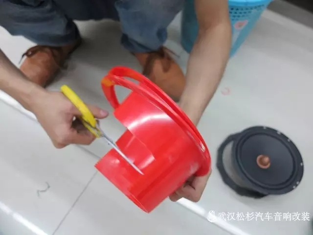 武汉松杉汽车音响改装店升级现代名图汽车喇叭打造两门音箱