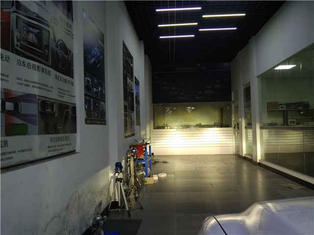 豐田銳志車燈升級原裝全新海拉6——清風(fēng)車影燈改——