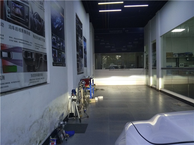 豐田銳志車燈升級原裝全新海拉6——清風(fēng)車影燈改——