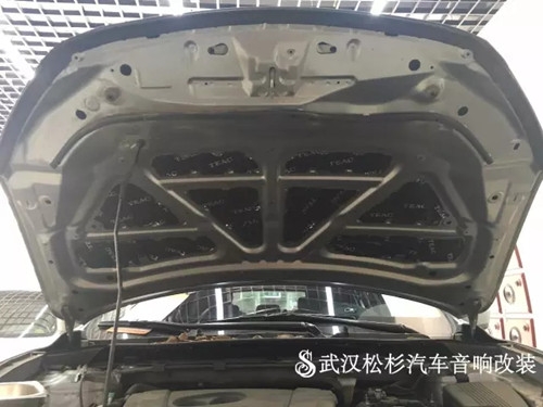 武汉松杉汽车音响改装店经典打造马自达CX-5汽车引擎盖汽车隔音+轮弧汽车隔音