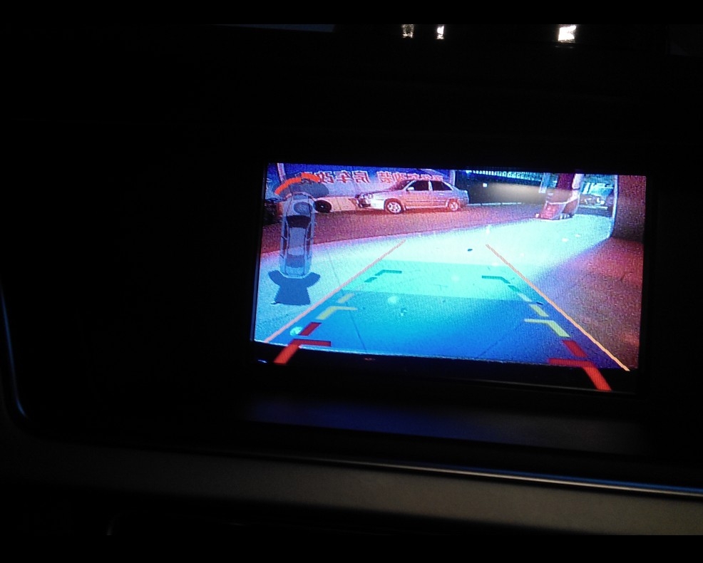 奧迪A4L無損升級導航DVD