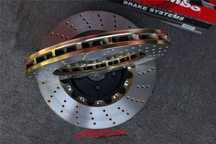 奧迪A5-2.0T前面brembo F50大四355MM剎車卡鉗 鮑魚套裝