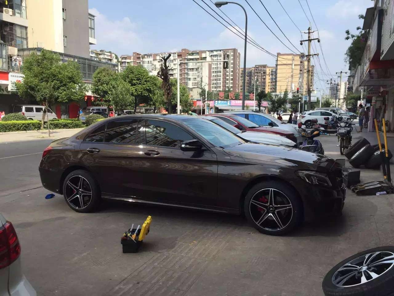 奔馳C200 原車(chē)17寸升級(jí)18寸 原廠(chǎng)戴卡輪轂