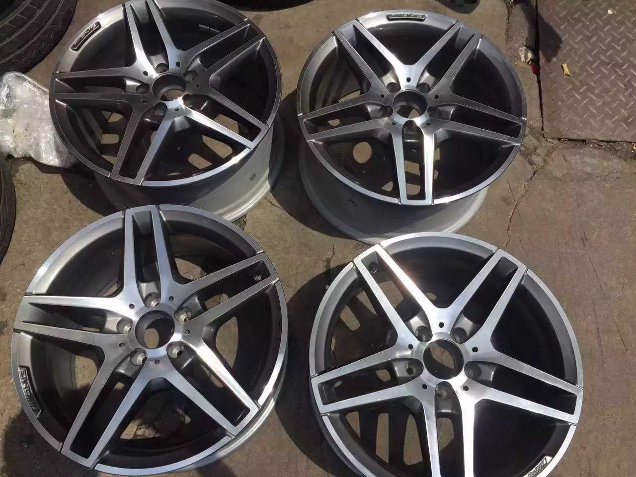 奔馳，換原裝 18寸 AMG 完工！