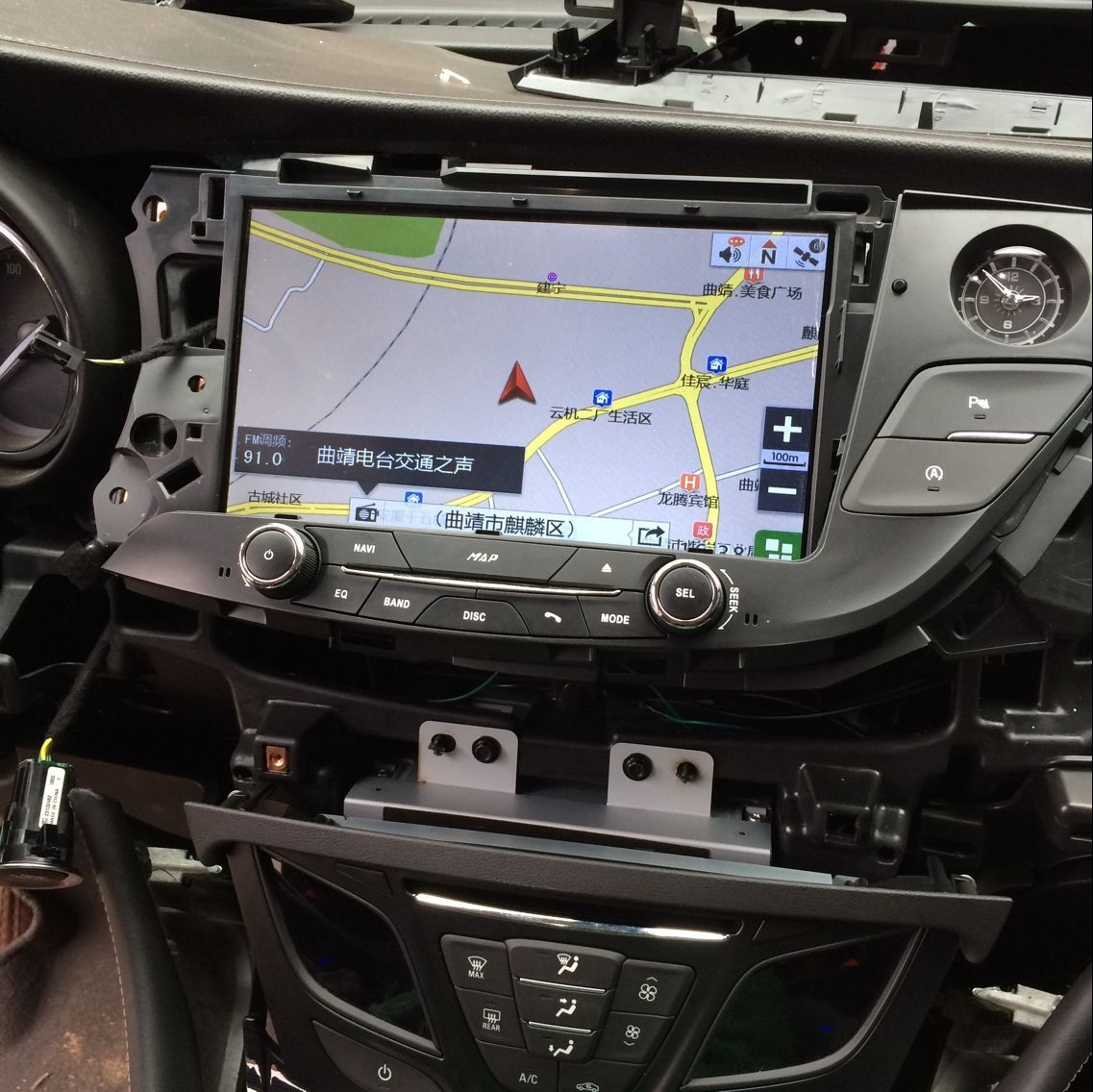 別克昂科威10·2寸電容屏帶DVD手機(jī)互聯(lián)