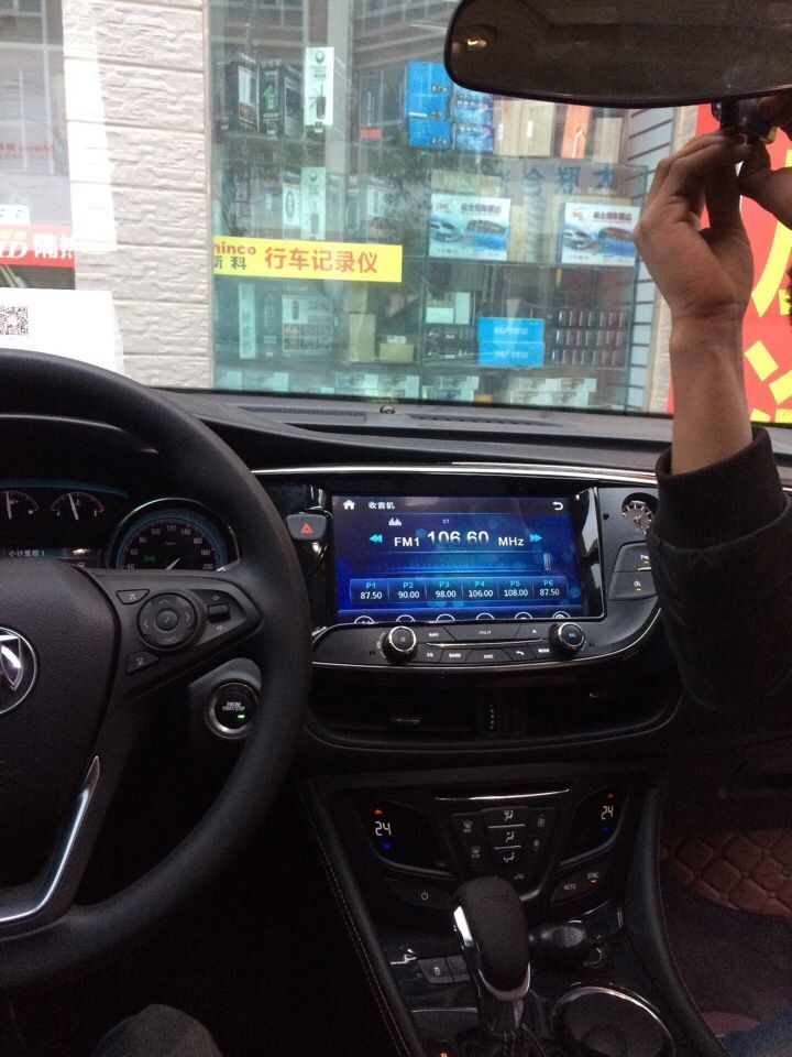 別克昂科威10·2寸電容屏帶DVD手機(jī)互聯(lián)