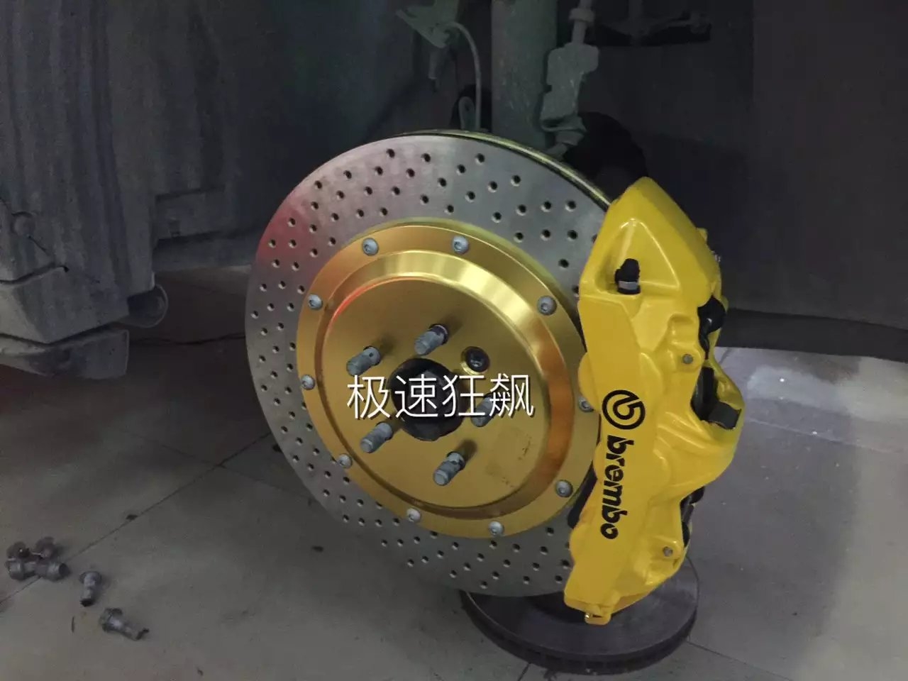 新款路虎極光升級(jí)意大利BREMBO GT6 剎車套件杭州專業(yè)汽車改裝性能店