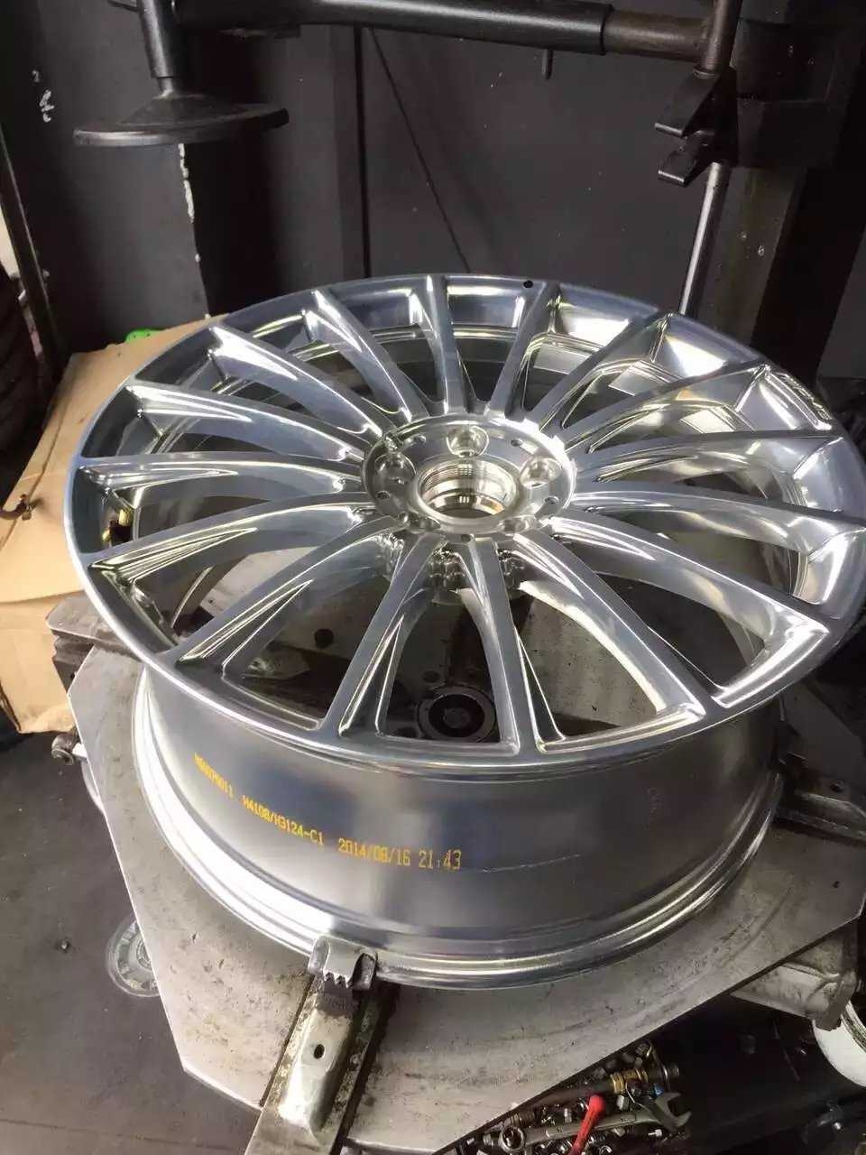 奔馳 S400 升級 20寸 S65 鍛造，完工