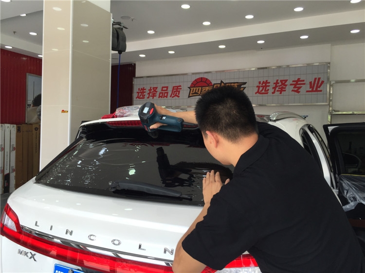 林肯MKX全車龍膜玻璃隔熱膜施工效果