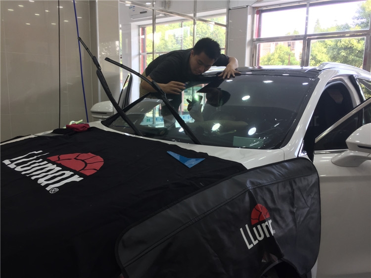 林肯MKX全車龍膜玻璃隔熱膜施工效果