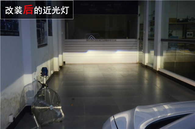 桑塔納車燈升級 Q5雙氙透鏡改裝 LED光導(dǎo)天使眼升級 ——清風(fēng)車影燈改