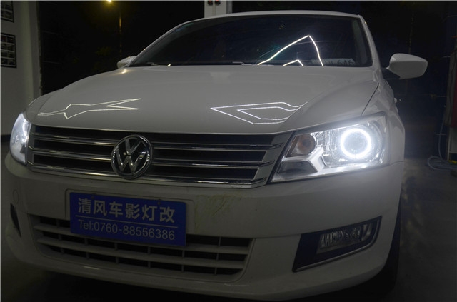 桑塔納車燈升級 Q5雙氙透鏡改裝 LED光導(dǎo)天使眼升級 ——清風(fēng)車影燈改