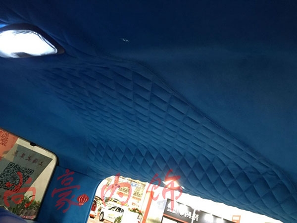 路虎藍白配內飾改裝