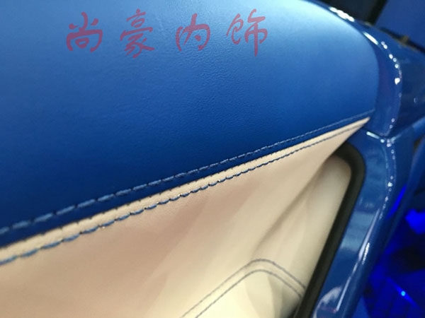 路虎藍白配內飾改裝