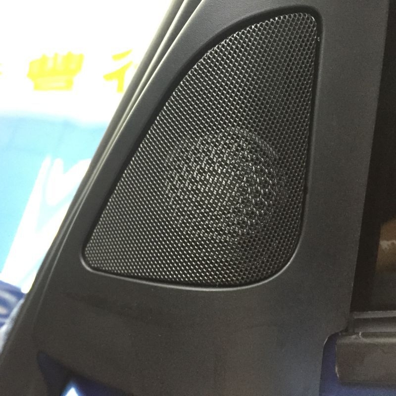 中山億豐行汽車音響改裝..美音開.心無慮——寶馬320i汽車音響改裝丹麥紳士寶三分頻
