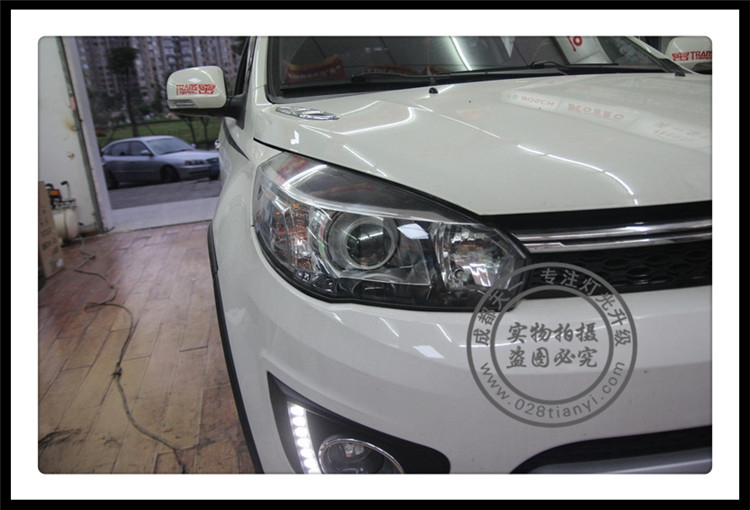 成都長(zhǎng)城M4車燈改裝Q5雙光透鏡氙氣燈LED日行燈成都天一車燈