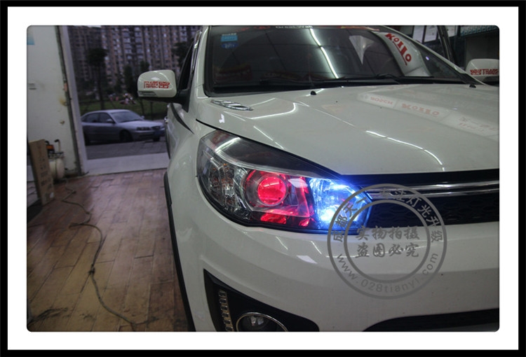 成都長(zhǎng)城M4車燈改裝Q5雙光透鏡氙氣燈LED日行燈成都天一車燈